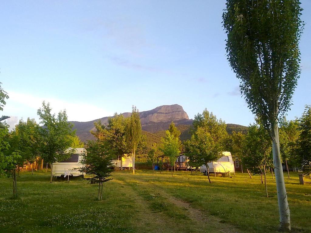 Camping Ain Jaca Exterior photo
